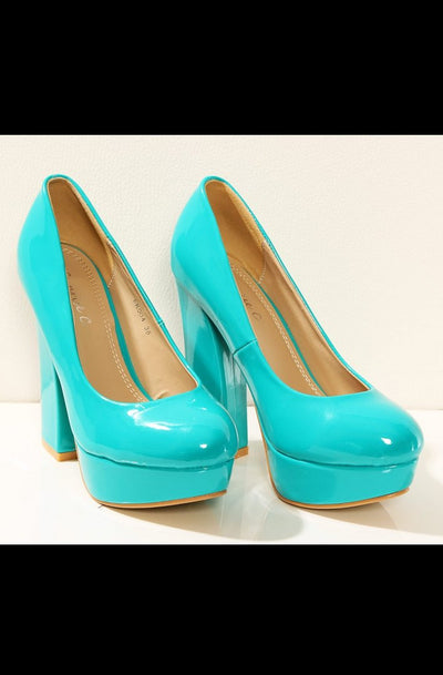 3203-3 Lacquered on a wide-heeled pumps - turquoise